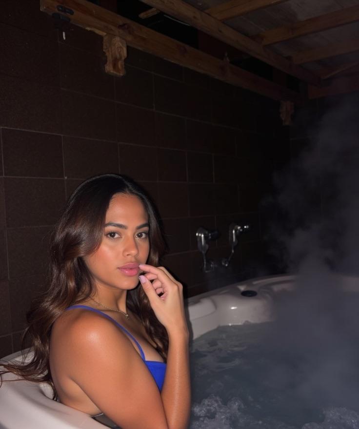 617212147: Chica busca chico en Cantabria