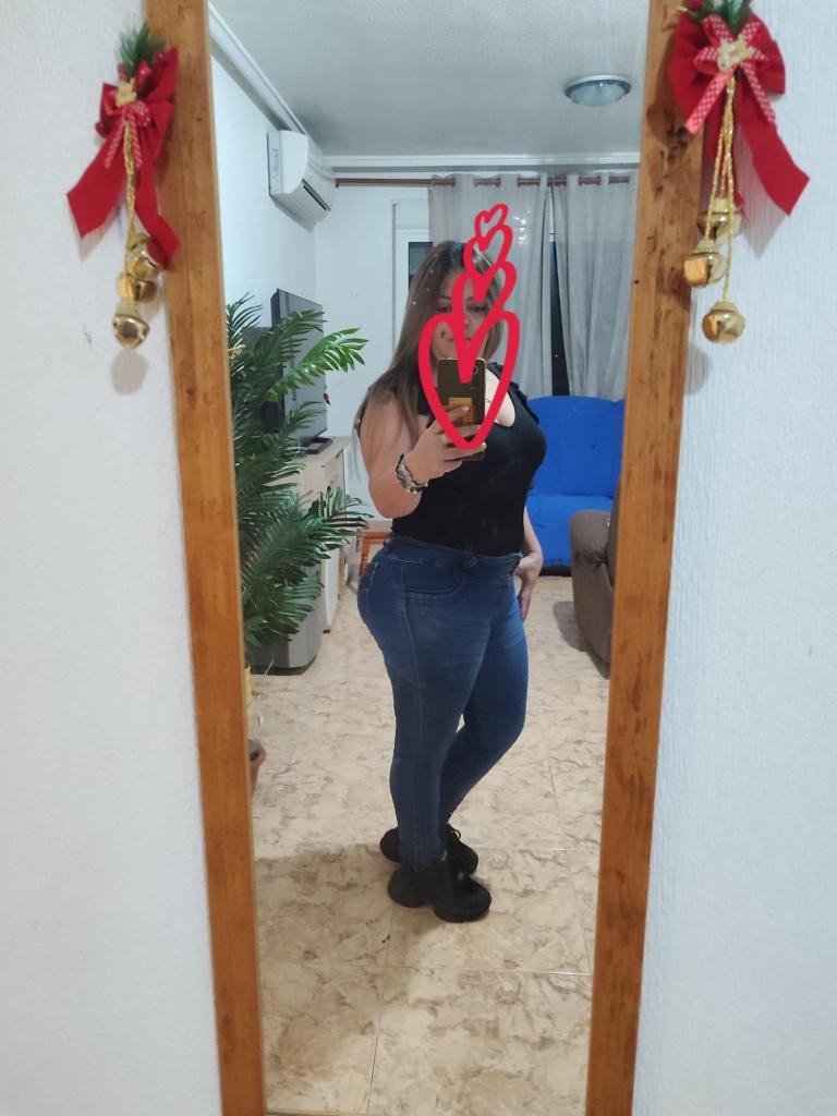 613815305: Chica busca chico en Alicante