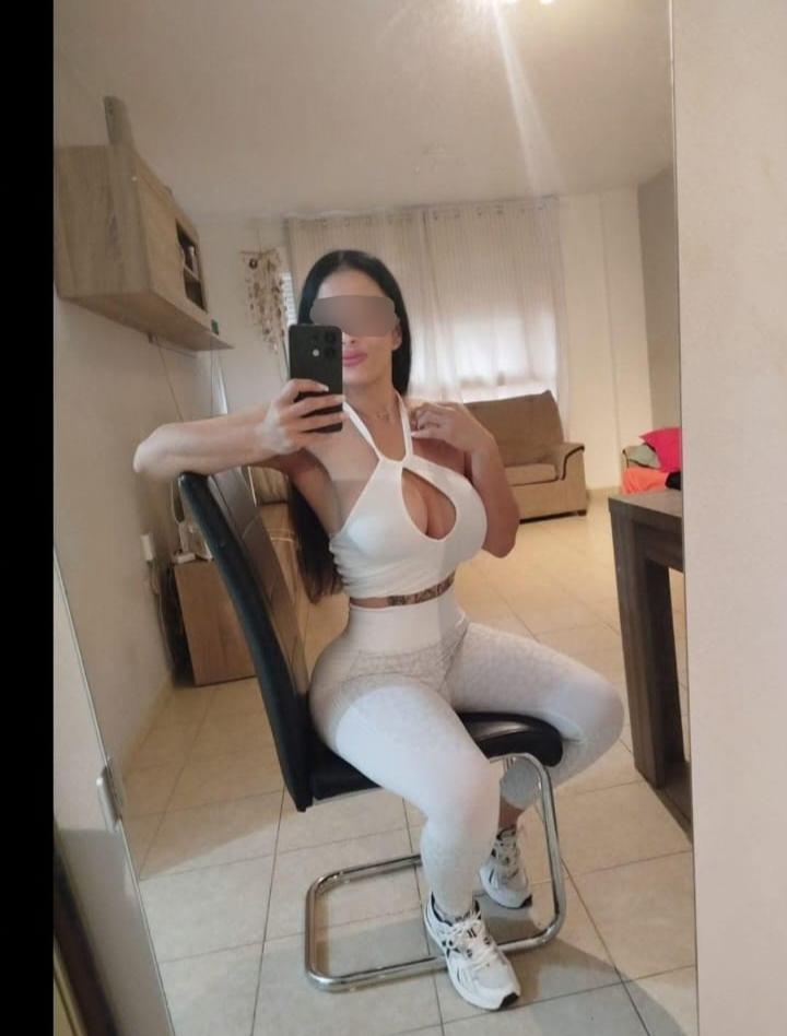 Chica busca chico en Tenerife: 