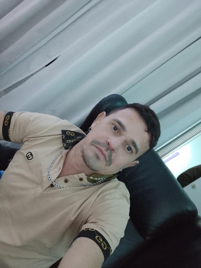 Chico busca chica en Barcelona: 