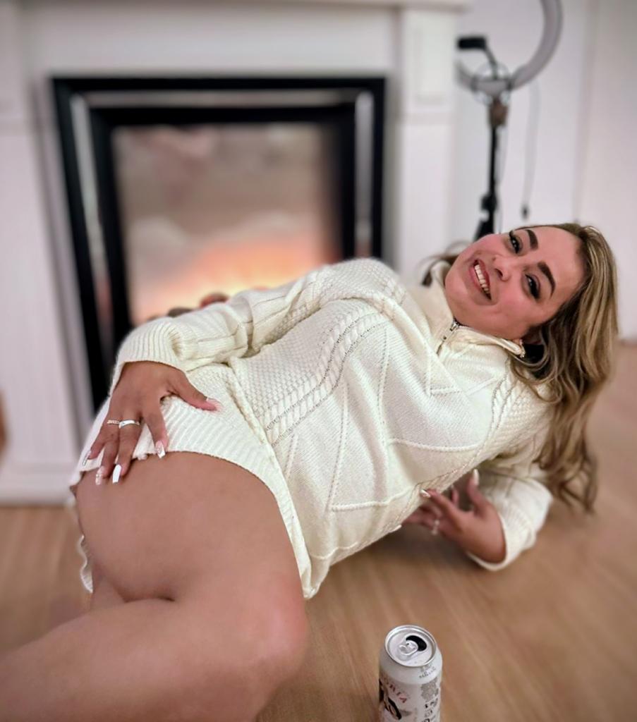 647275214: Chica busca chico en Málaga