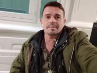 632817761: Chico busca chica en Barcelona