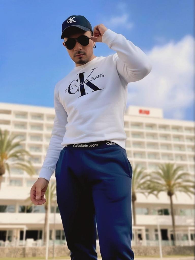 Chico busca chica en Las Palmas: 