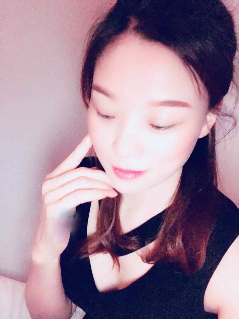 Chica busca chico en Valencia: Chica busca chico