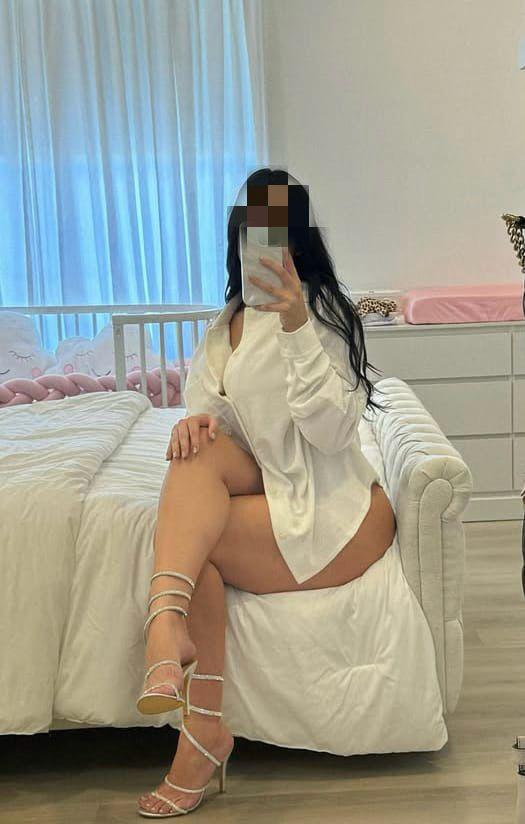 Chica busca chico en Almería: 