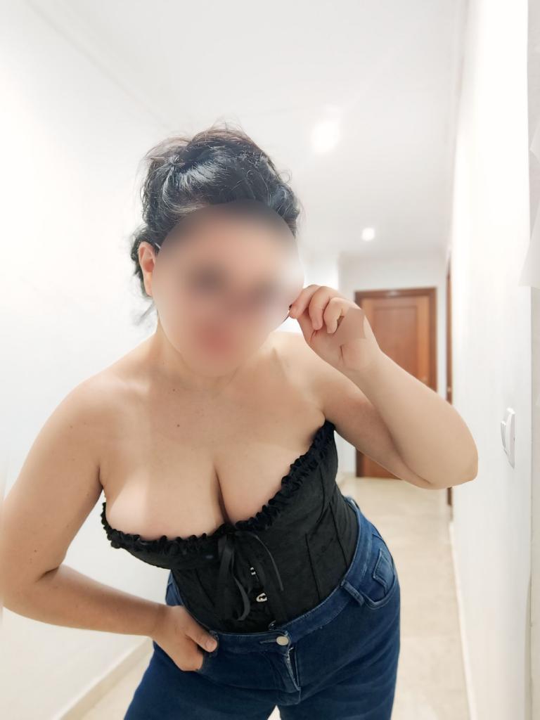 642653627: Chica busca chico en Sevilla
